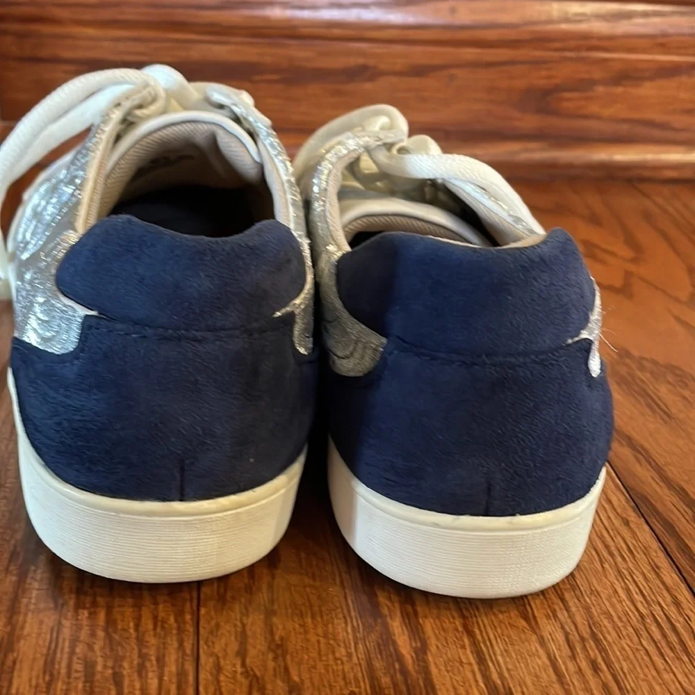 Naturalizer women’s MORRISON 4 sneaker suede heel metallic embroidered size 9.5W